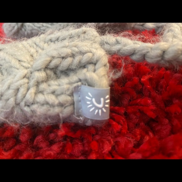 Cali kids mittens like new. - Picture 3 of 3